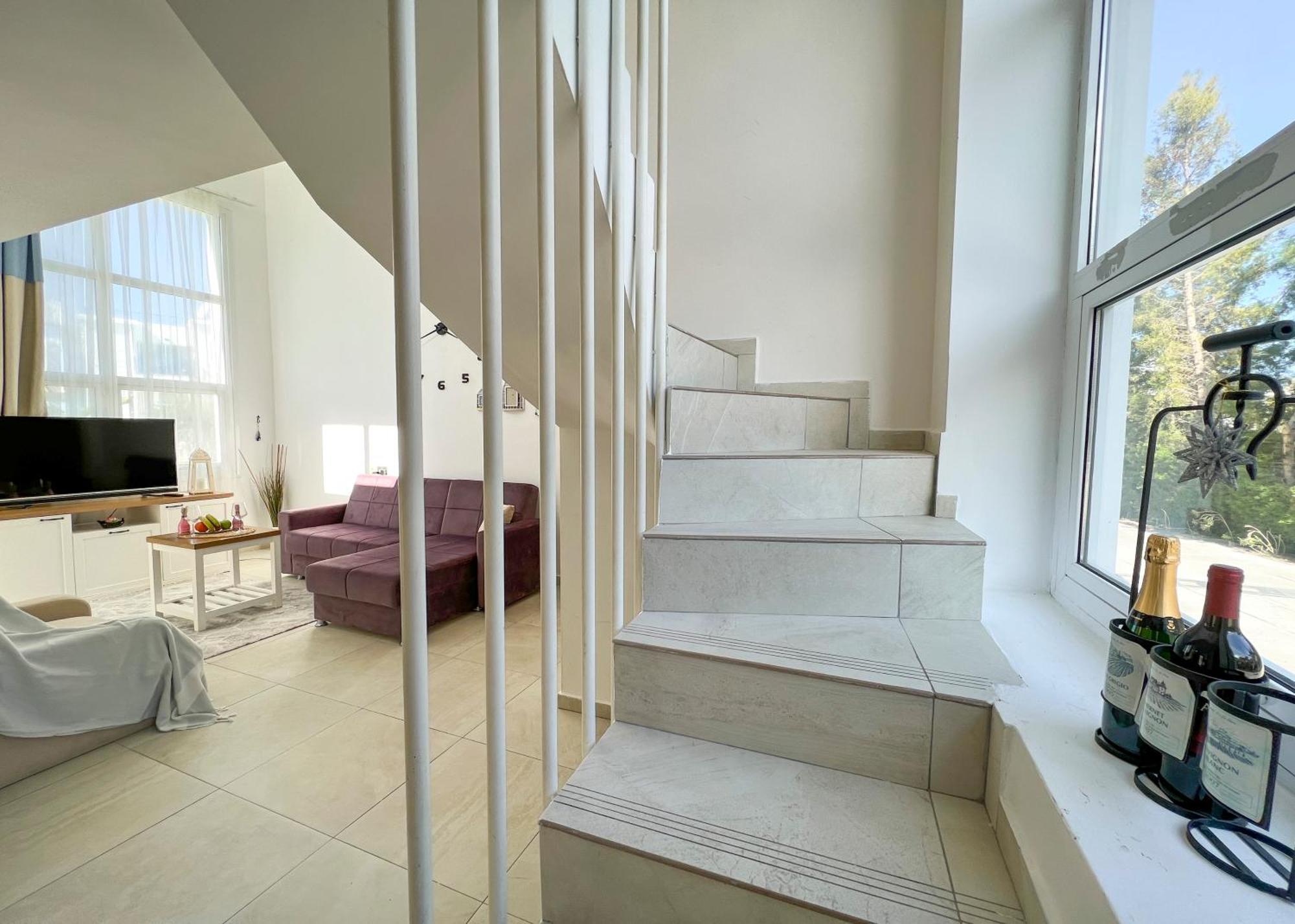 Garden Loft Apt With Pool In Alsancak Kyrenia 키레니아 외부 사진