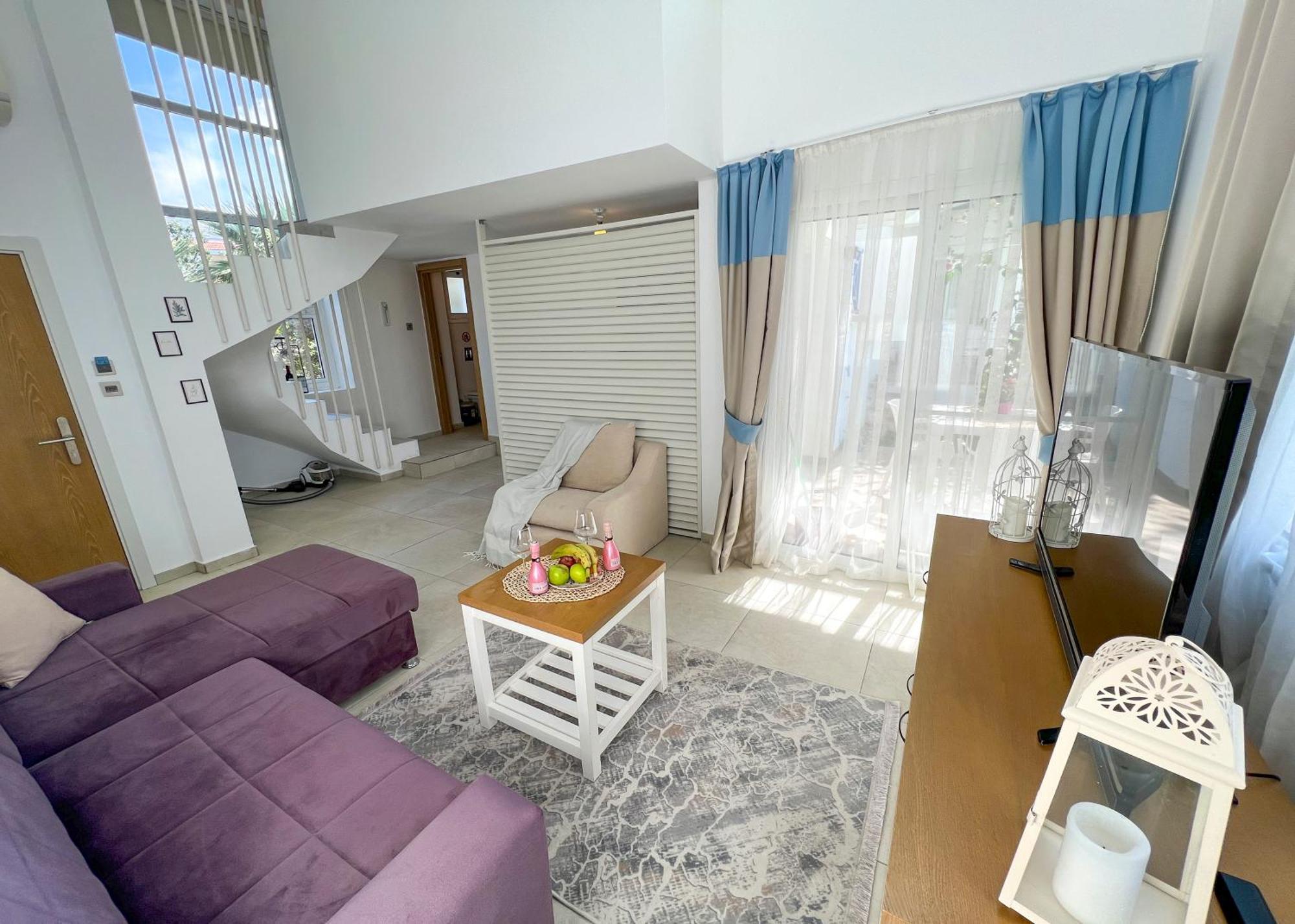 Garden Loft Apt With Pool In Alsancak Kyrenia 키레니아 외부 사진